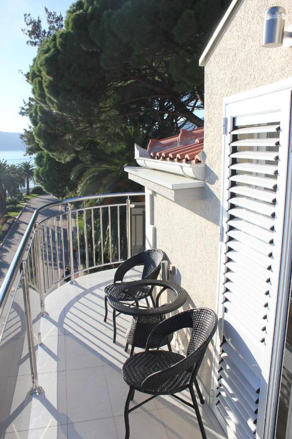 Penthouse By The Sea Apartment Tivat Exterior foto