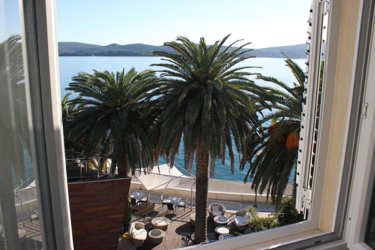 Penthouse By The Sea Apartment Tivat Exterior foto