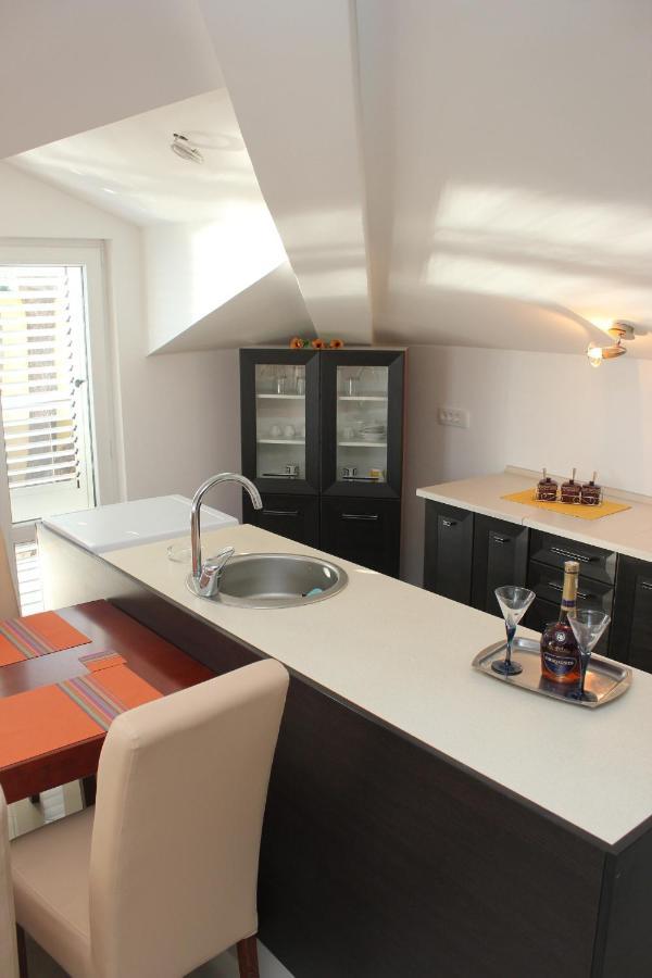 Penthouse By The Sea Apartment Tivat Exterior foto